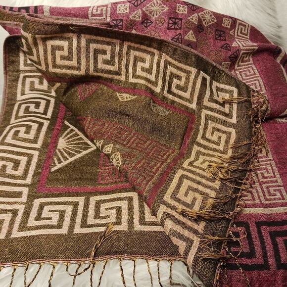 Pashmina EXOTIC Shoulder Wrap Shaw 68" x 25" Maroon & Gold LARGE Fringe Aztec - Picture 4 of 13